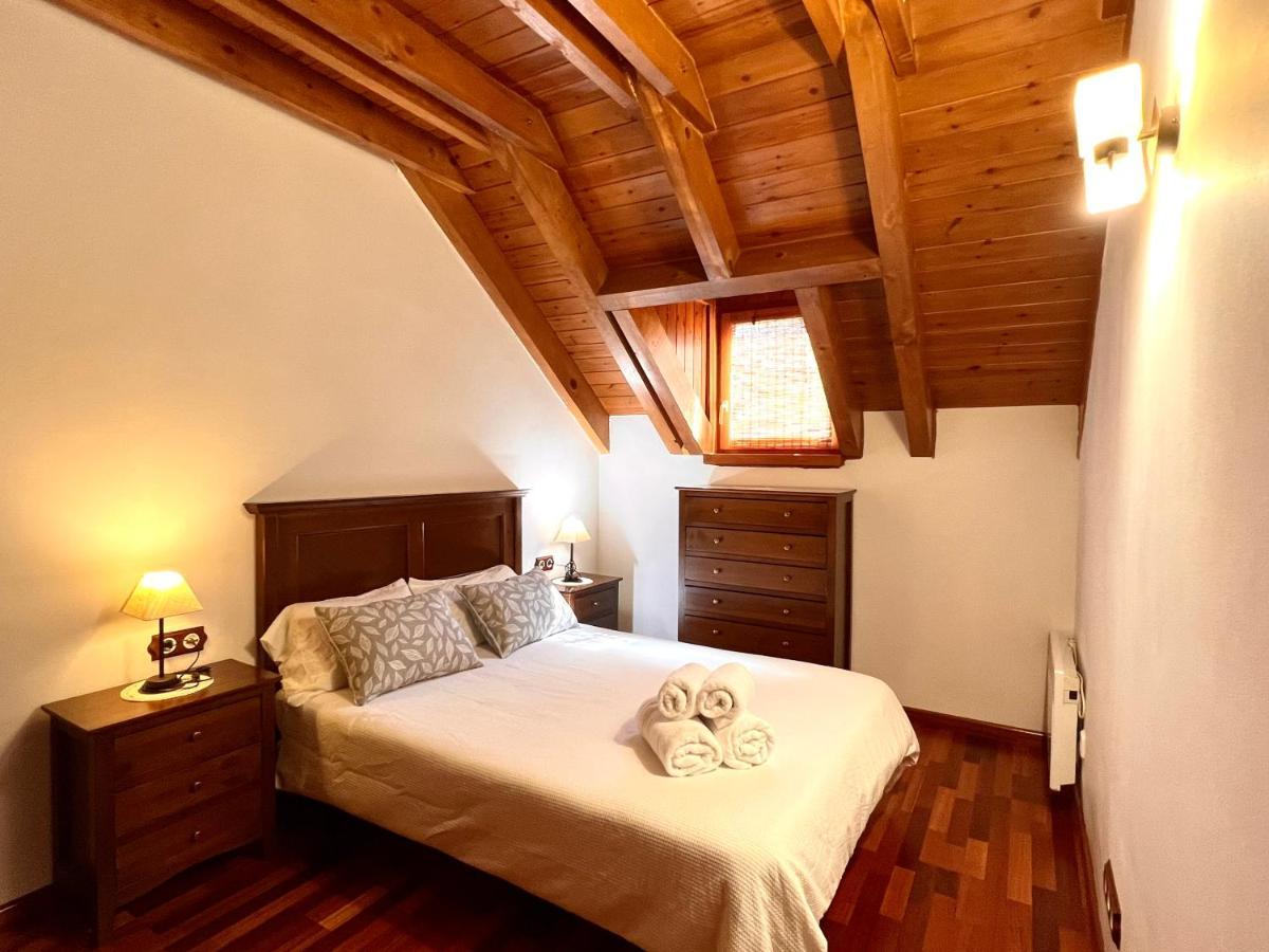 Apartament La Noguera - L'Amfitriona Риалп Екстериор снимка