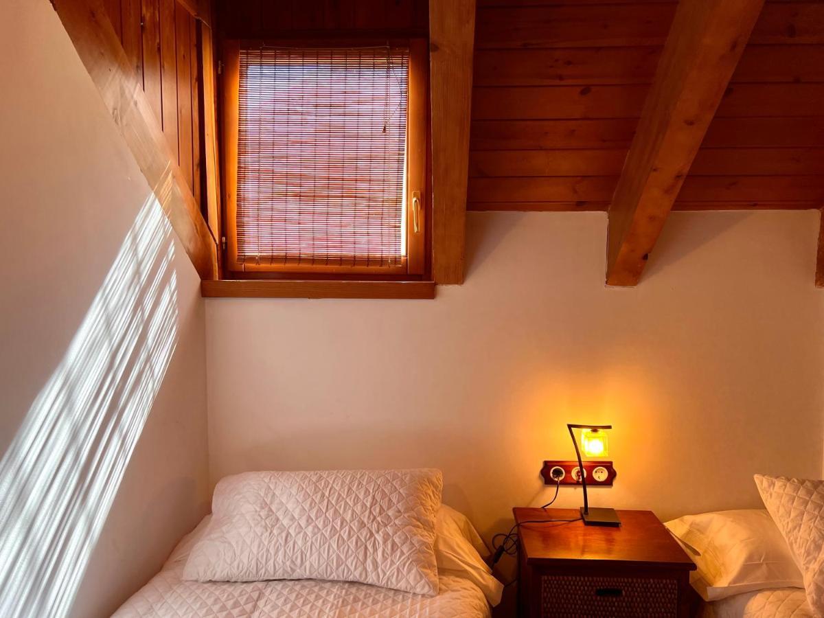 Apartament La Noguera - L'Amfitriona Риалп Екстериор снимка