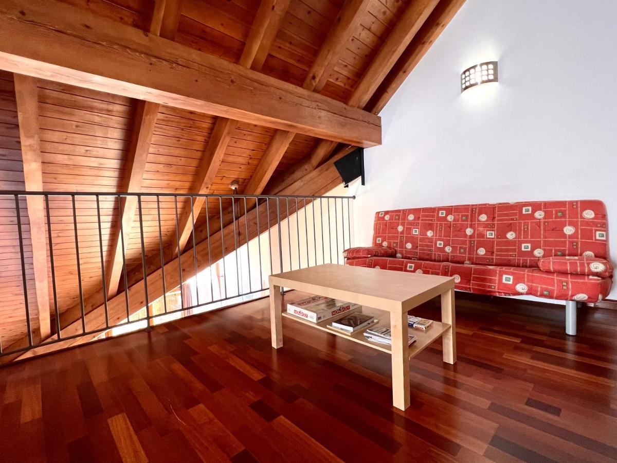 Apartament La Noguera - L'Amfitriona Риалп Екстериор снимка